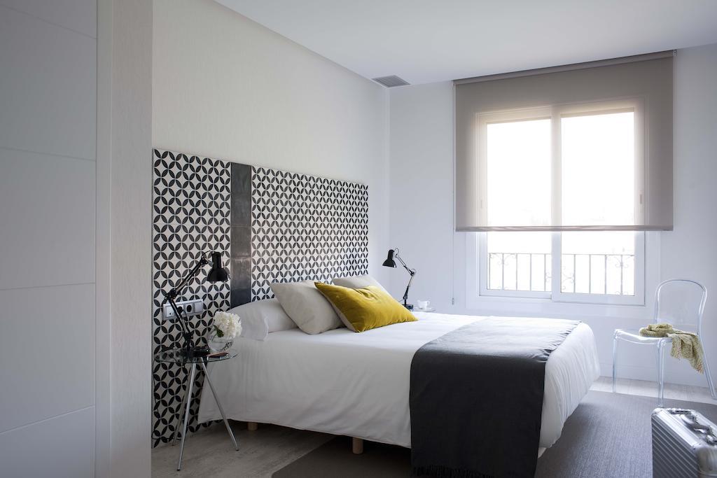 Eric Vokel Boutique Apartments - Atocha Suites Madrid Room photo